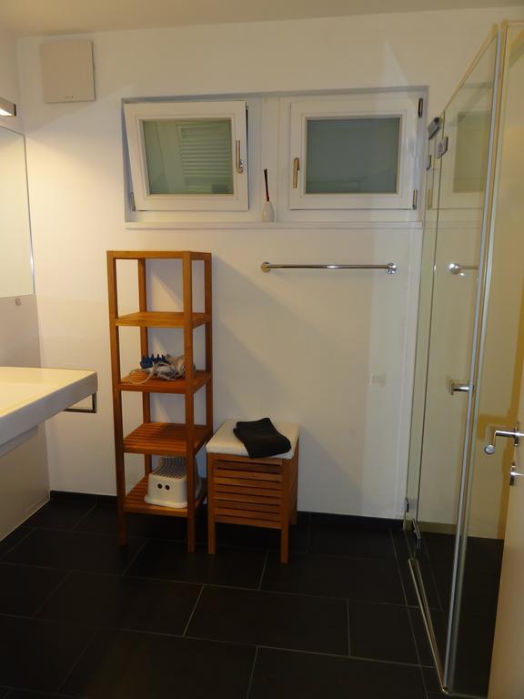 Ferienwohnung Chasa Felix Scuol Zimmer foto