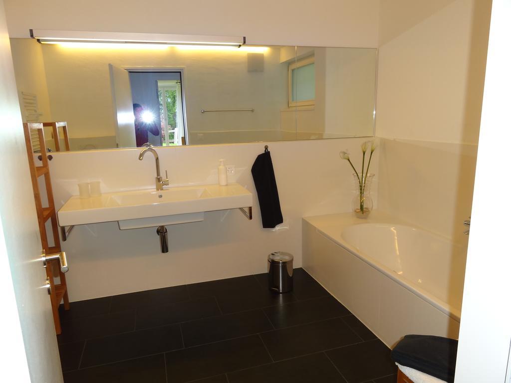 Ferienwohnung Chasa Felix Scuol Zimmer foto