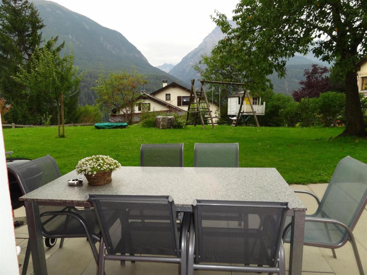 Ferienwohnung Chasa Felix Scuol Exterior foto